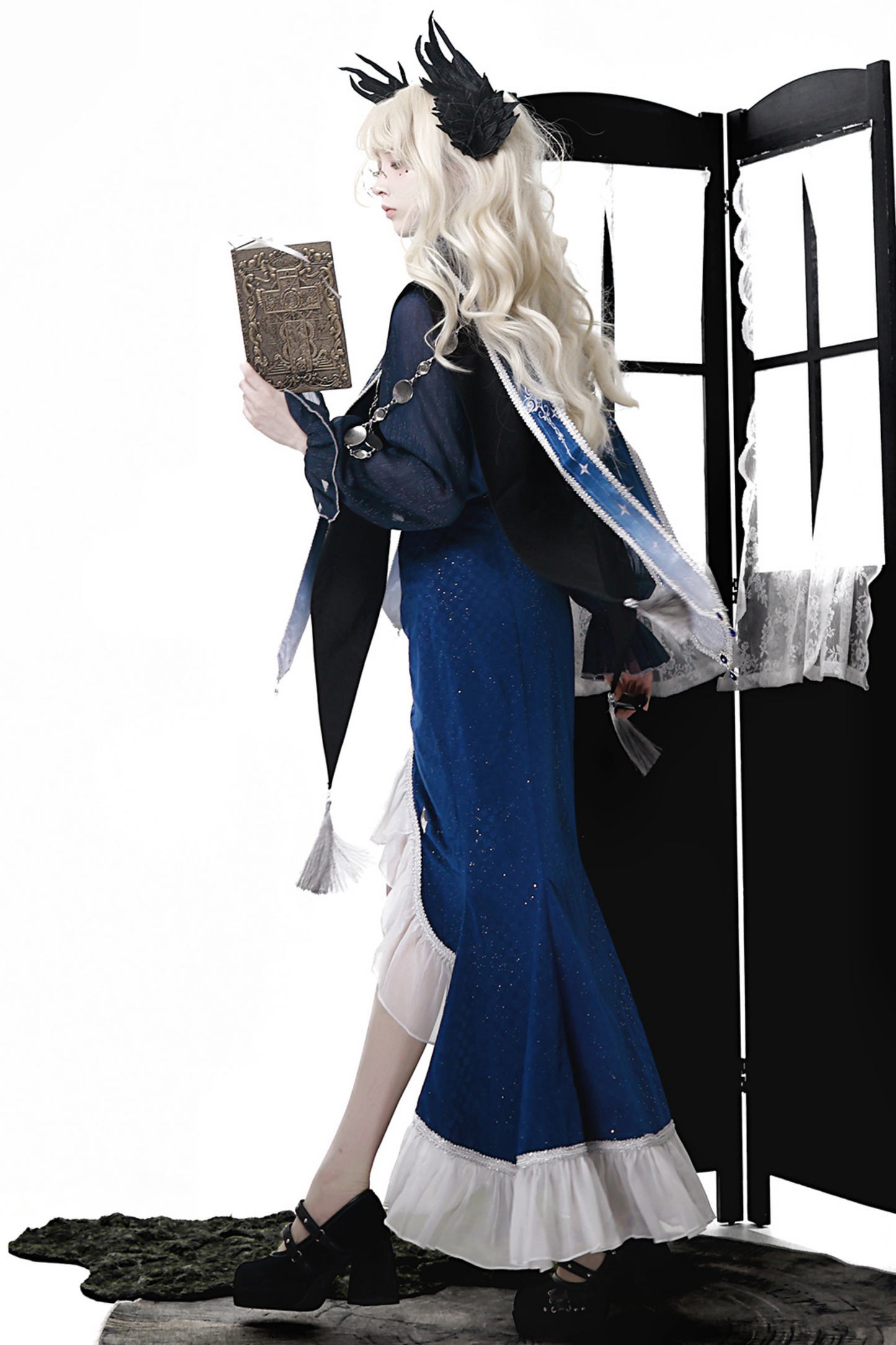 Courtly Dark New China Mermaid Setup