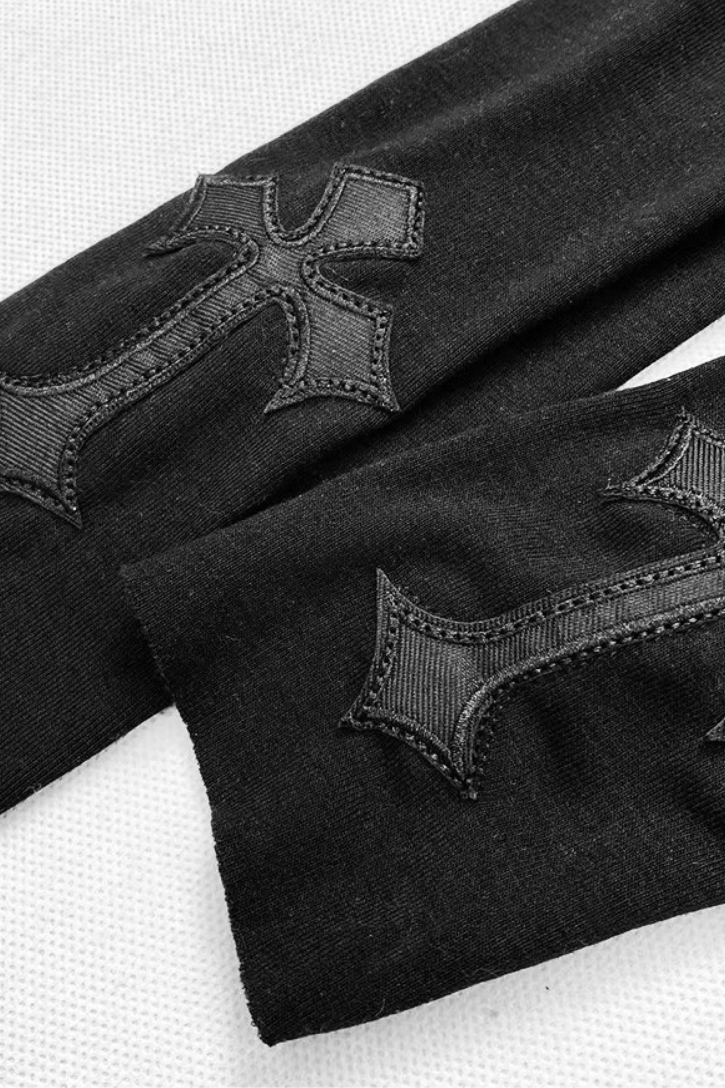 ゴシッククロスハイネックトップス