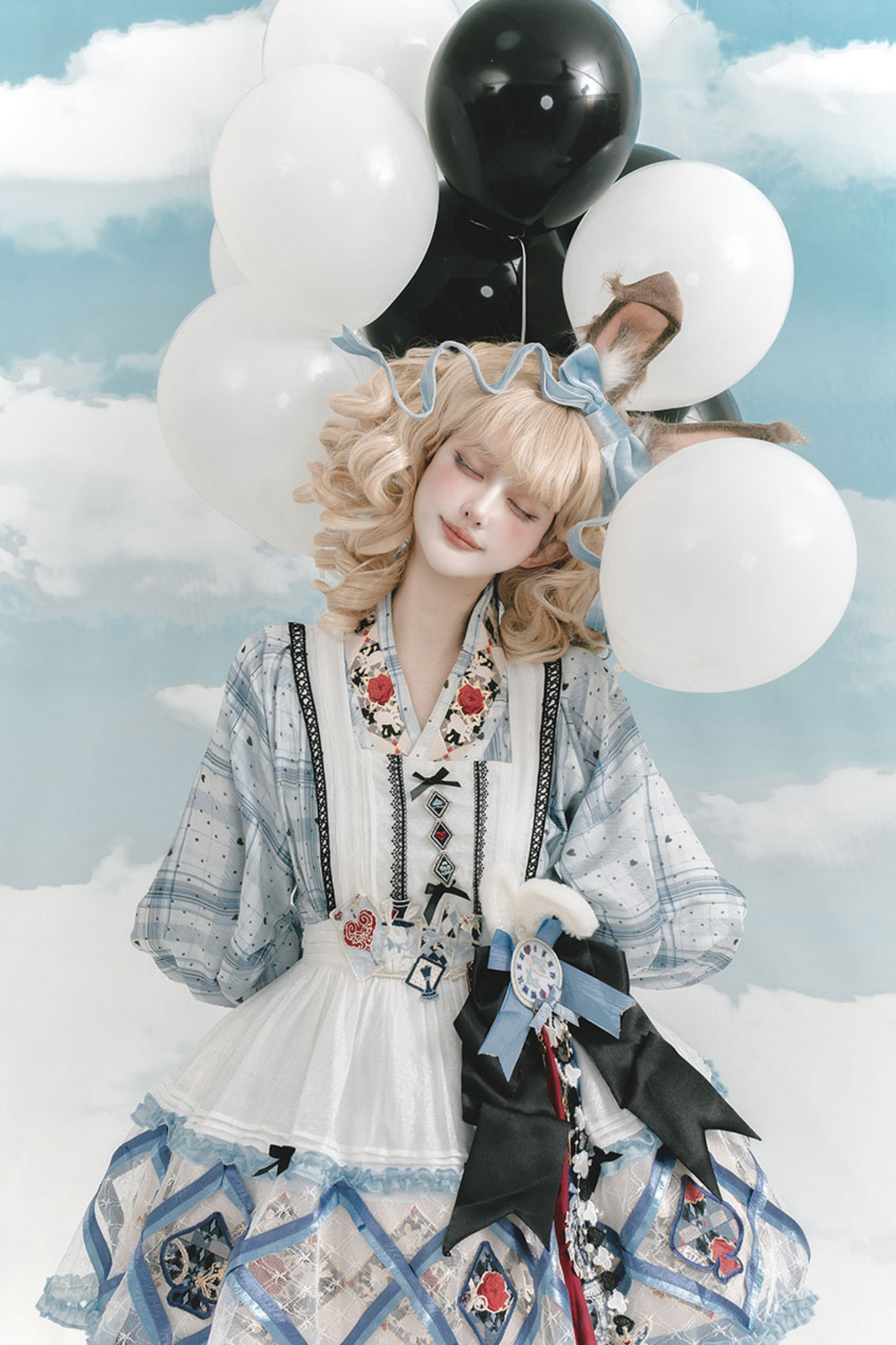 アリスワールドロリータドレス+エプロン+アクセサリー