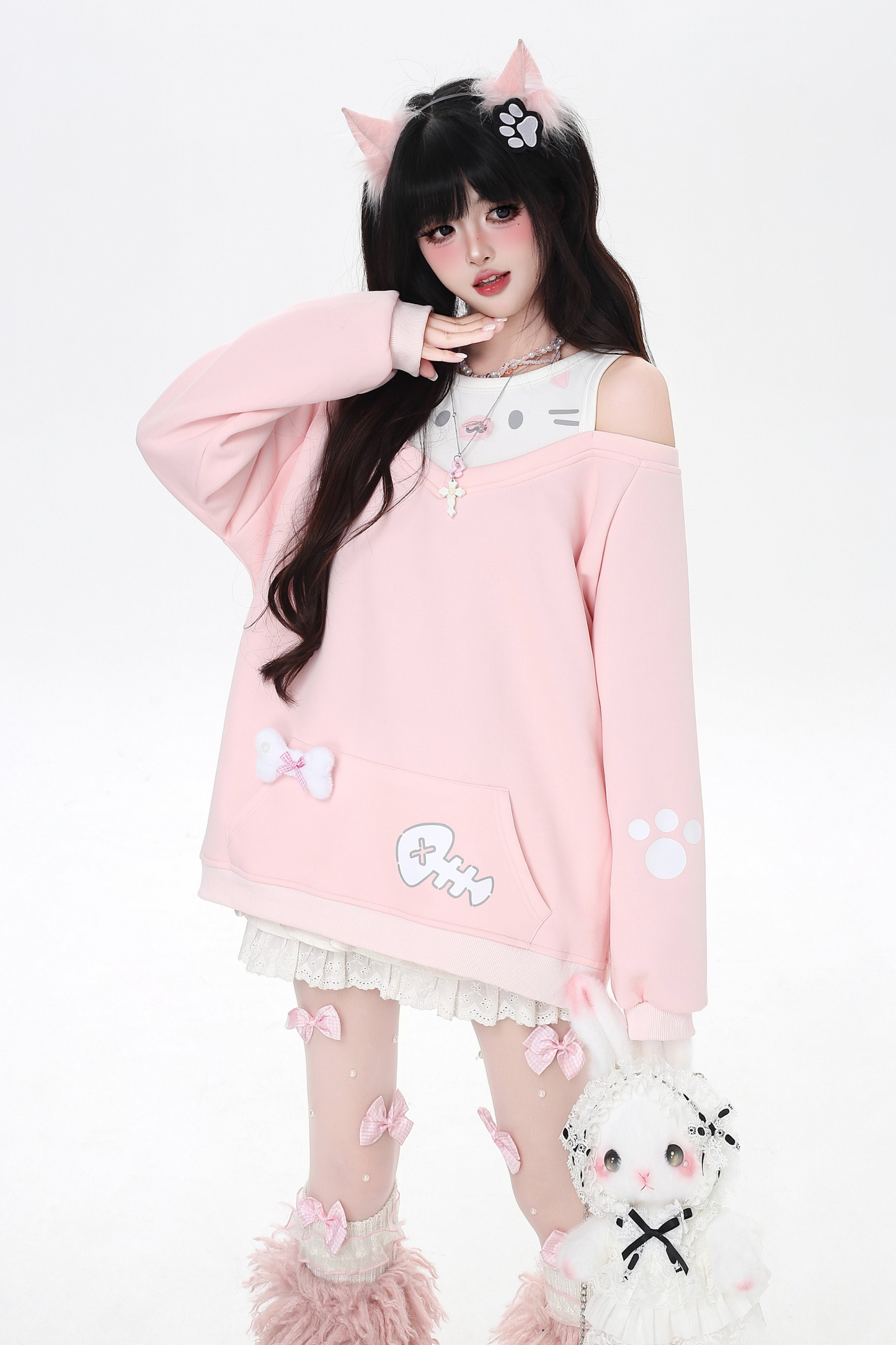 キャットオフショルダートップス