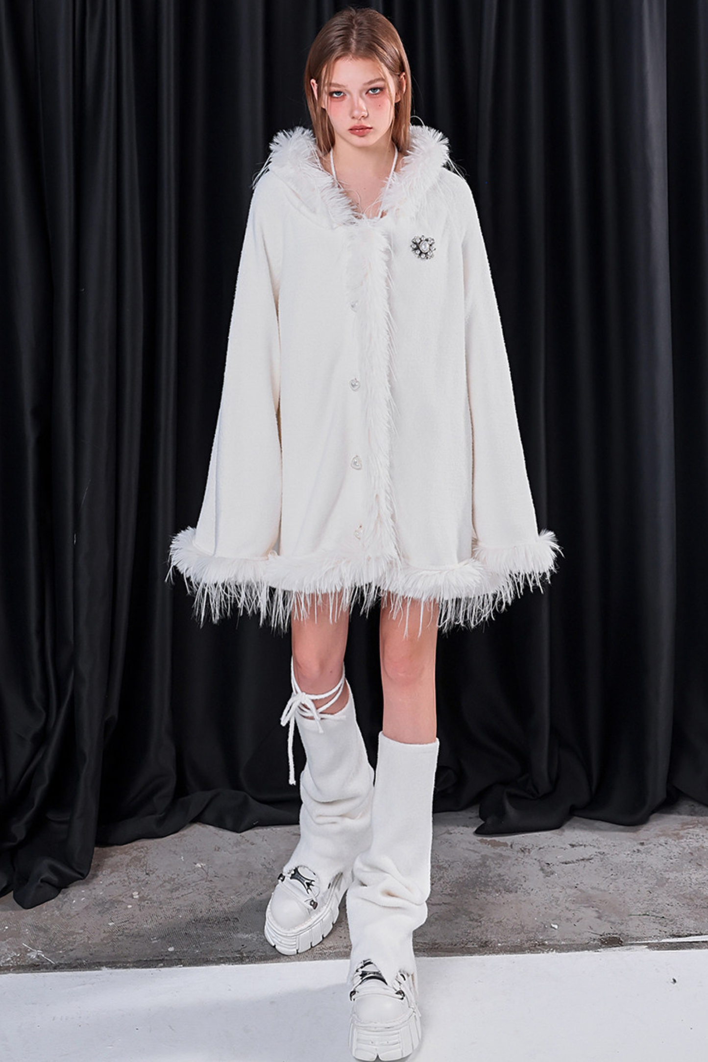 スノーカントリーフードマント