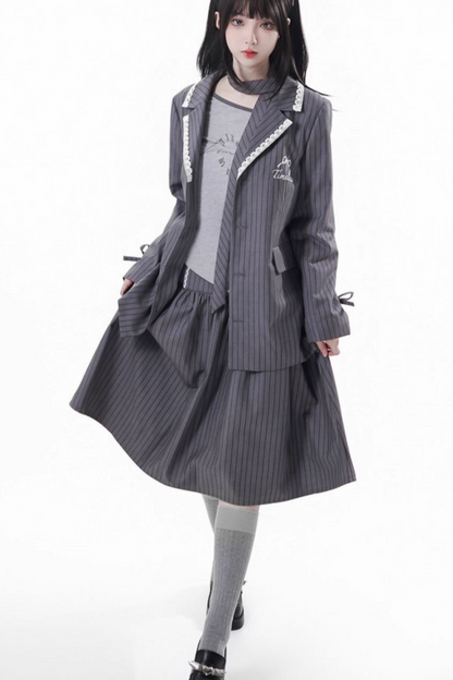 モードアカデミージャケット+アシメトップス+キャミソール+スカート+スカーフ