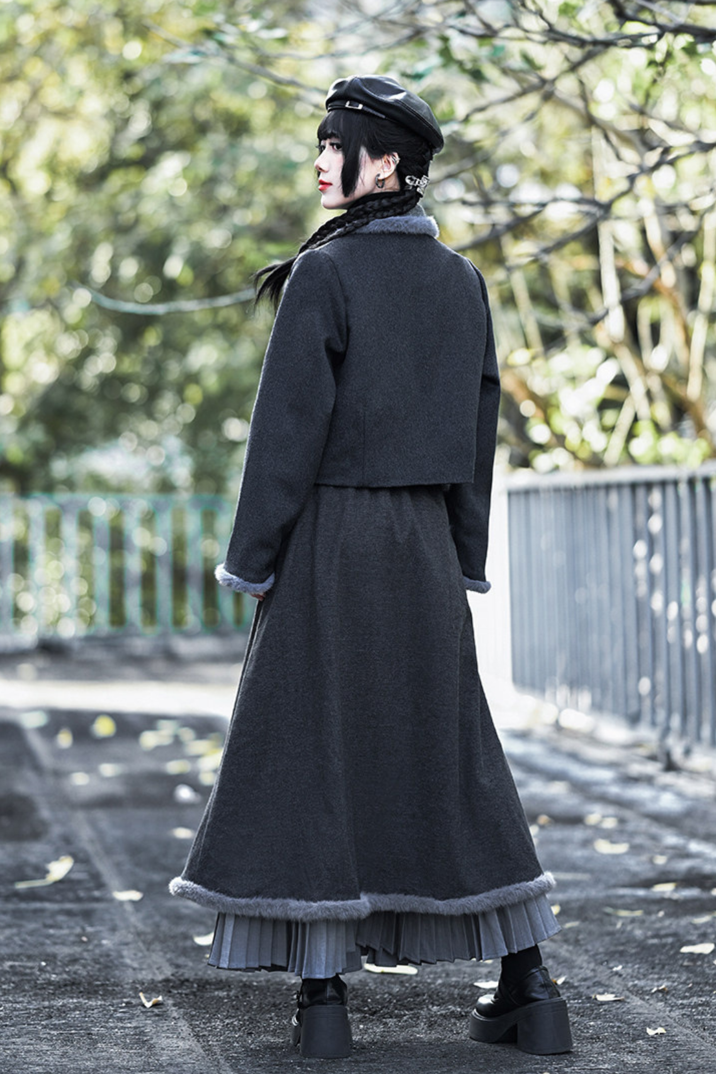 Retro mode fur short jacket + skirt