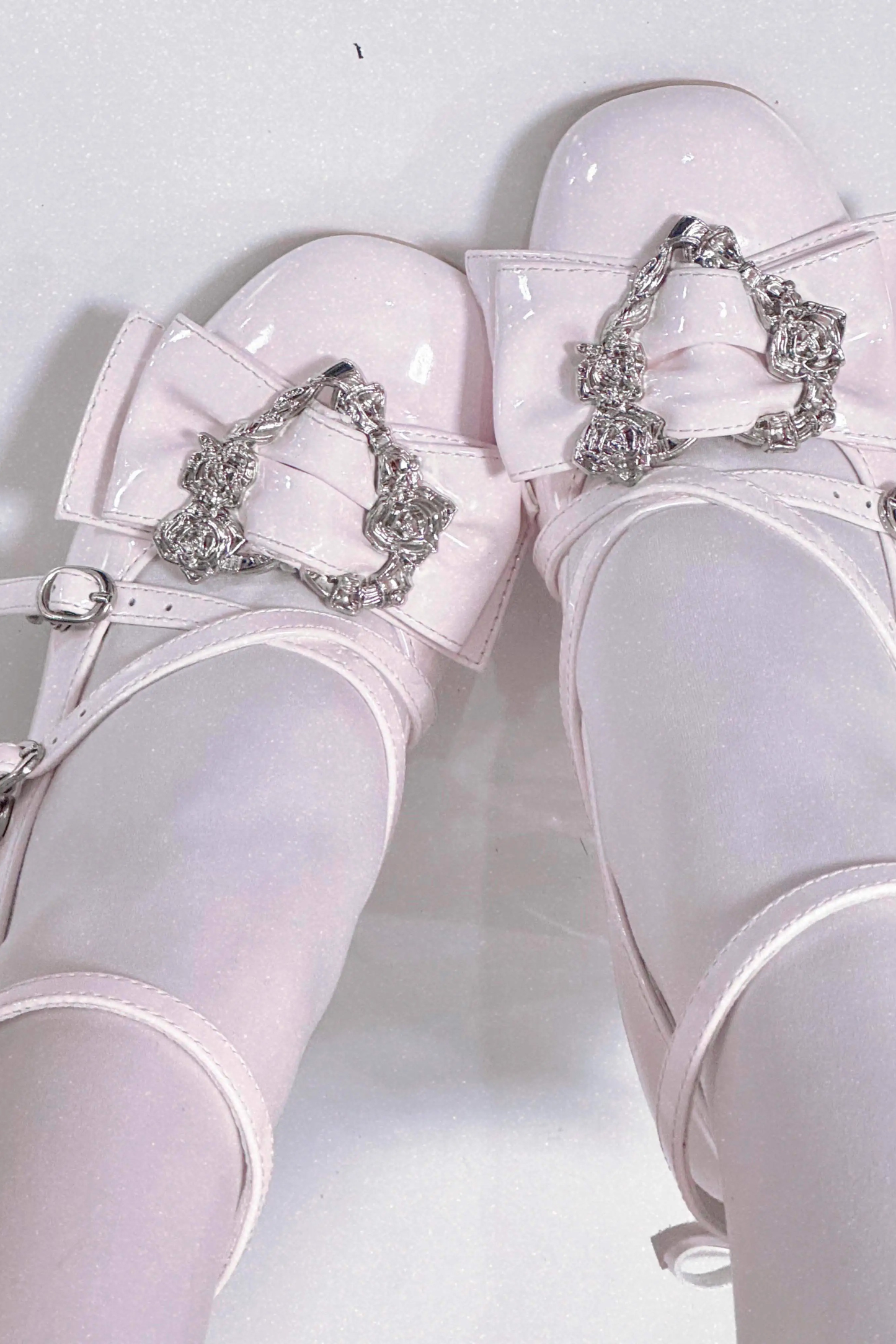 ラブバックルクリスタルヒールシューズ