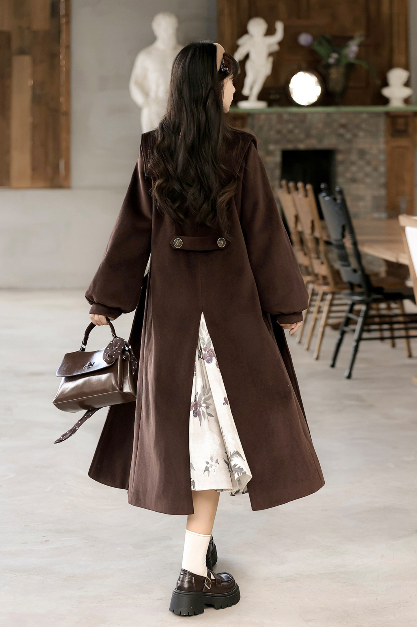 レトロロングコート+スカート+シャツ+ベスト