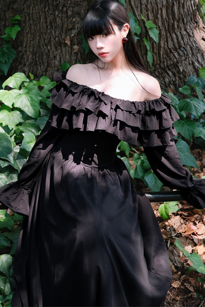 One Shoulder Mode Cape Lace Dress