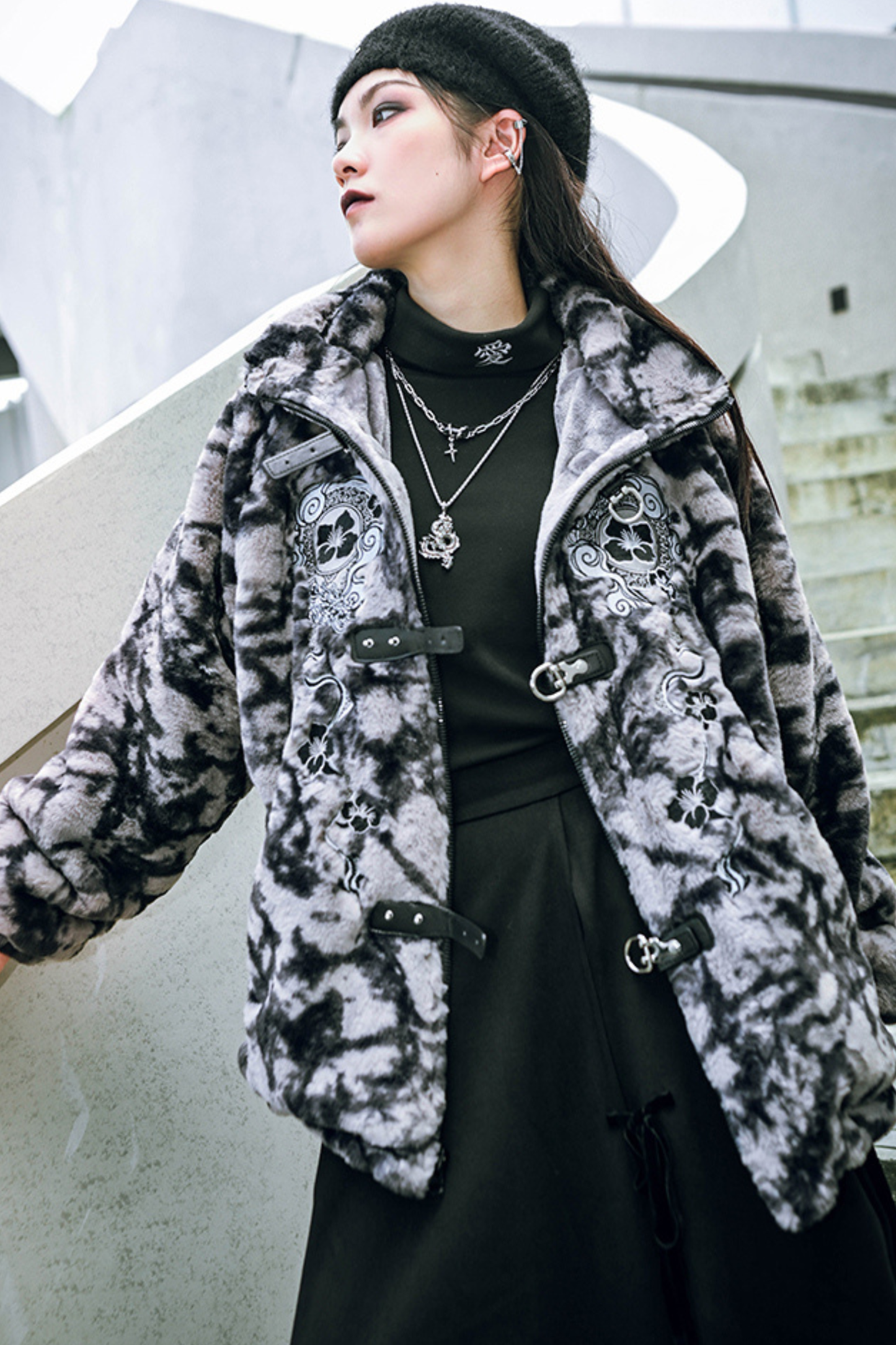 Tie-dye fur dark coat