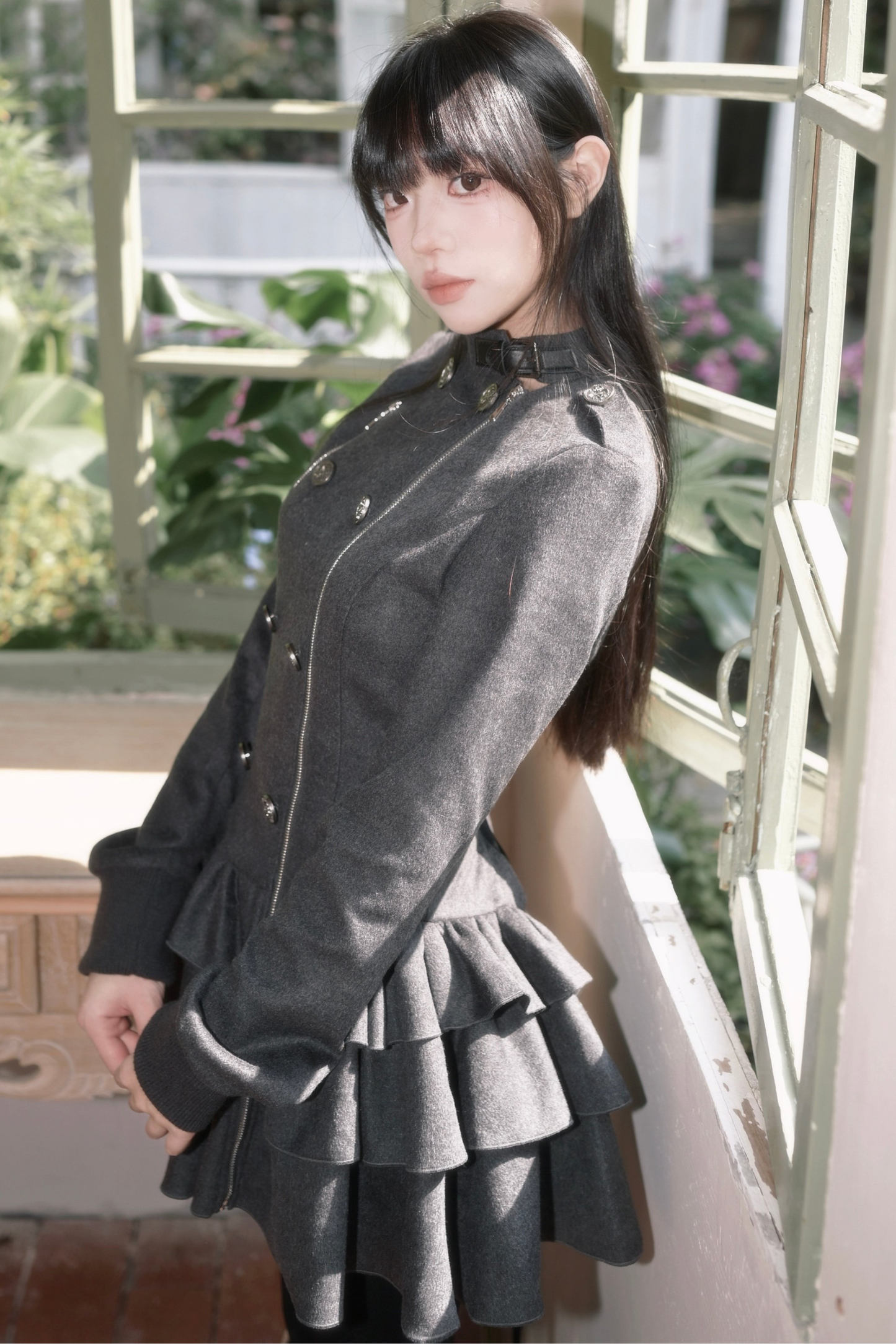 ゴシックフリルティアードドレス