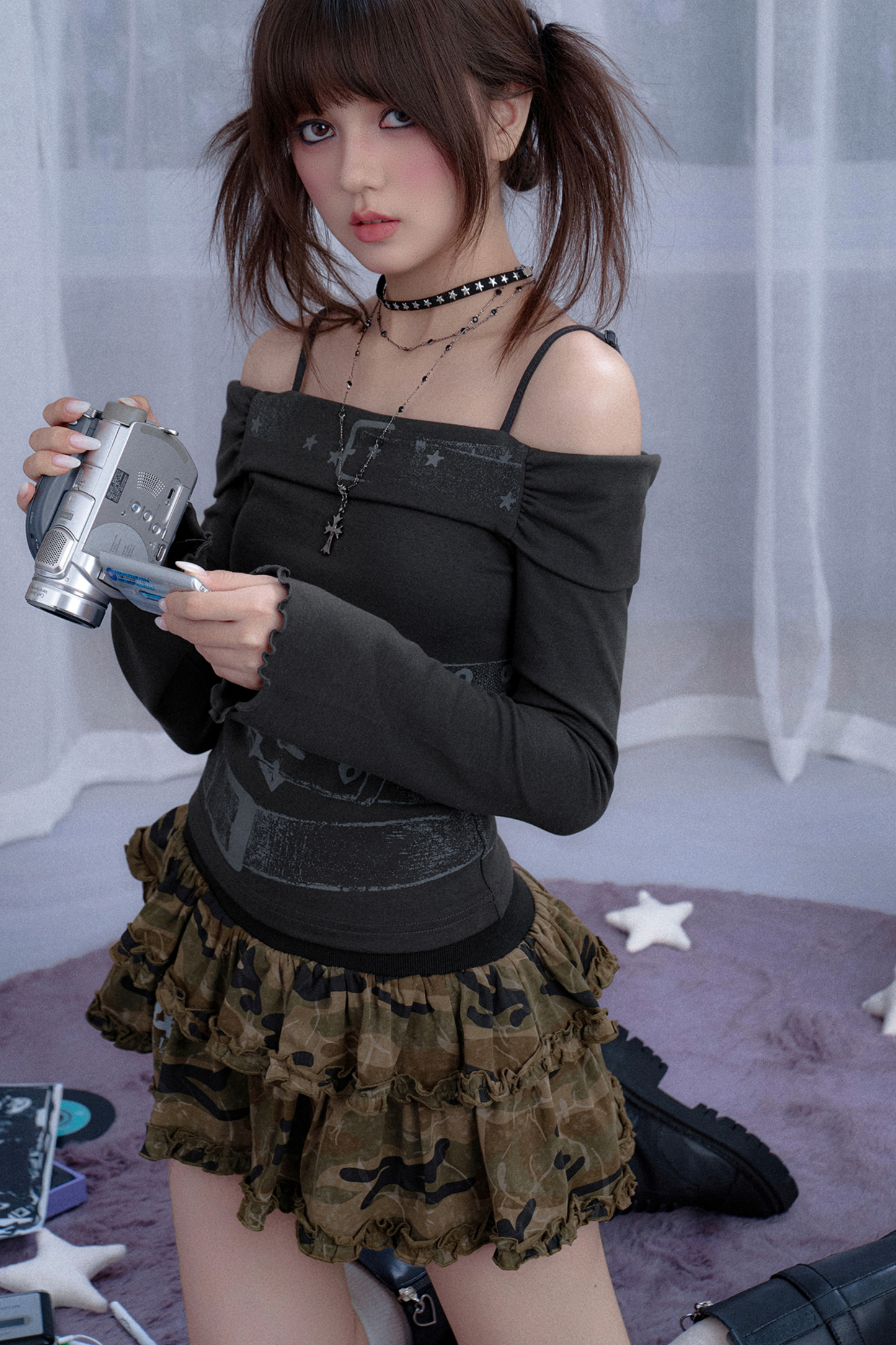 ドラッグシスターオフショルダートップス