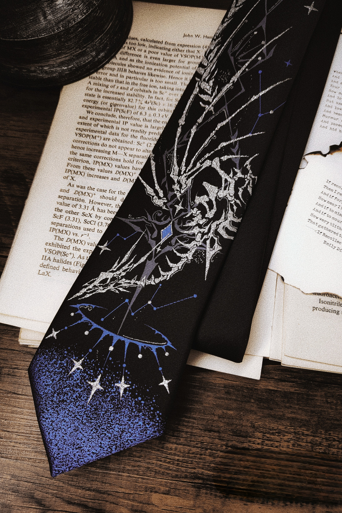 【12月26日予約締切】ギャラクシーボーンミストコアゴシックジャカードネクタイ