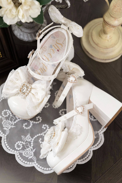 Lavilés Pearl Heals.