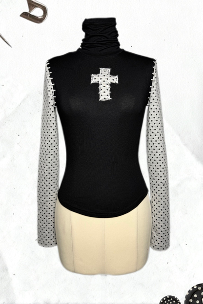 クロスドットタートルネックトップス+スカート+ペンダント