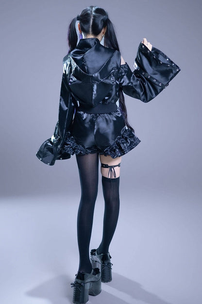 [Vorbestellungsartikel] Glänzende und mattschwarze Gothic-Cyber-Katzenohren-Kapuzenjacke mit freien Schultern und Reißverschluss+kurze Hose mit Beinringen im Set