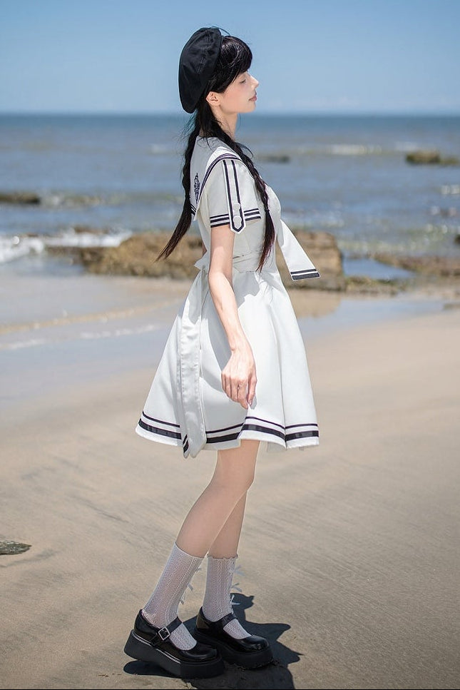 【10月1日予約締切】Blue/White Sailor Collar Bird Embroidery Lolita Bow Dress