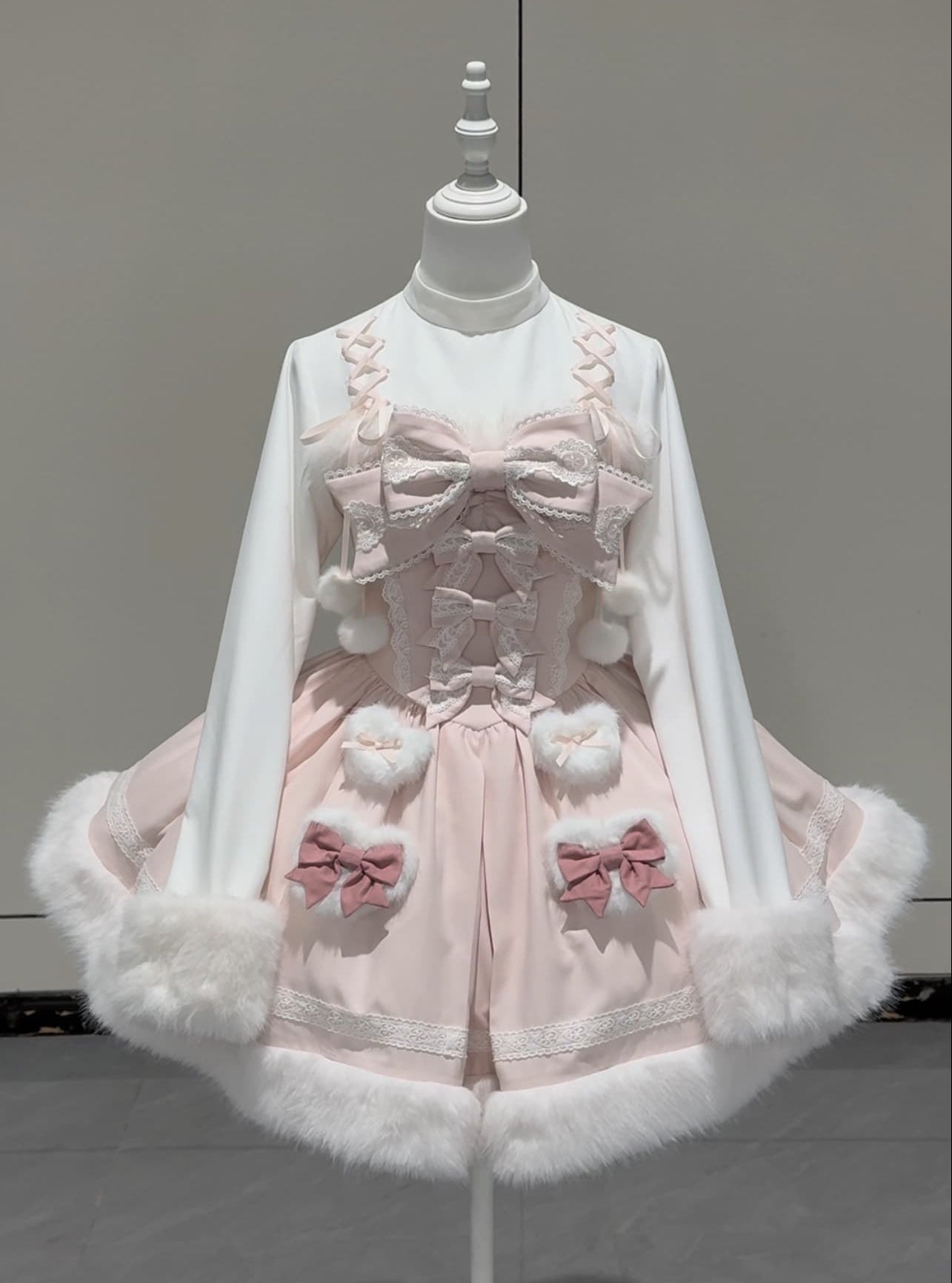 【12月19日予約締切】Sweet Dream Rabbitうさ耳フーディーファーケープ＋OPドレス＋サスペンダードレス＋インナートップス