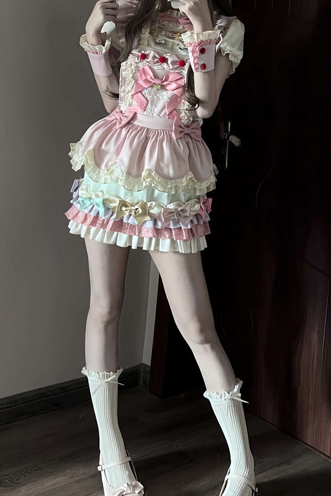 [Reservierungsschluss: 20. August] Dream-Parade Sweet-Lolita-Bluse mit Stickerei und Rüschen + gestuftes JKS-Kleidset mit Pastellschleife