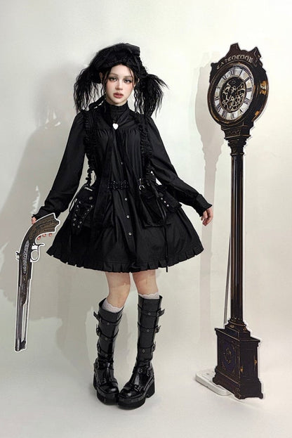 【11月6日予約締切】White/Black Gothic Lolita Drawstring Frill Strap Doll Dress