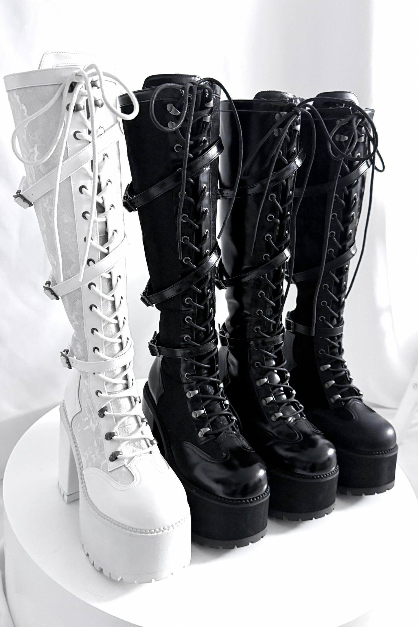 【4月4日予約締切】レースゴシックスエードレースアップブーツ