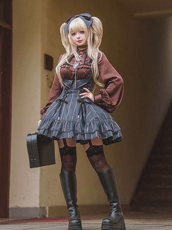 【12月29日予約締切】ゴシックロリータポインテッドカラーアンドレースアップリボンフリルシャツ