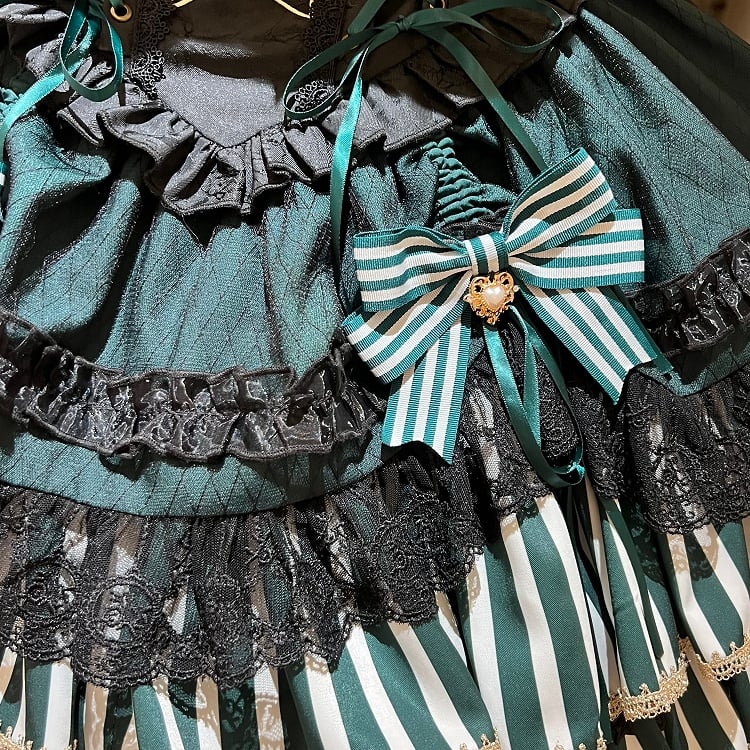 [Pre-order Deadline: May 20] Magical Girl Lolita Elegant Lace Puff Sleeve Shirt + Black x Green Ribbon Corset Tiered Dress + Mini Hat