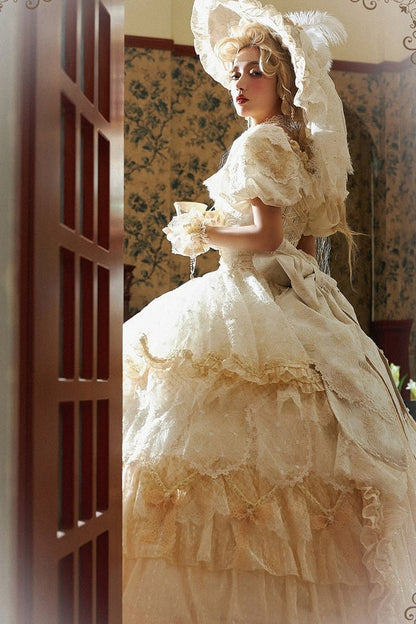 【9月10日予約締切】Red/Platinum Gold Rococo Fantasy Puff Sleeve Ribbon Tiered Princess Lolita Dress Bridal＋Full set[Op Dress + Feather Hat + Choker + Back Ribbon Train + Lace Gloves]