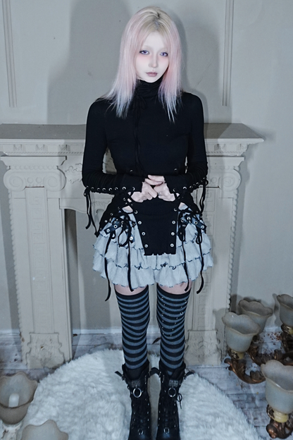 パンチングストラップスリットトップス