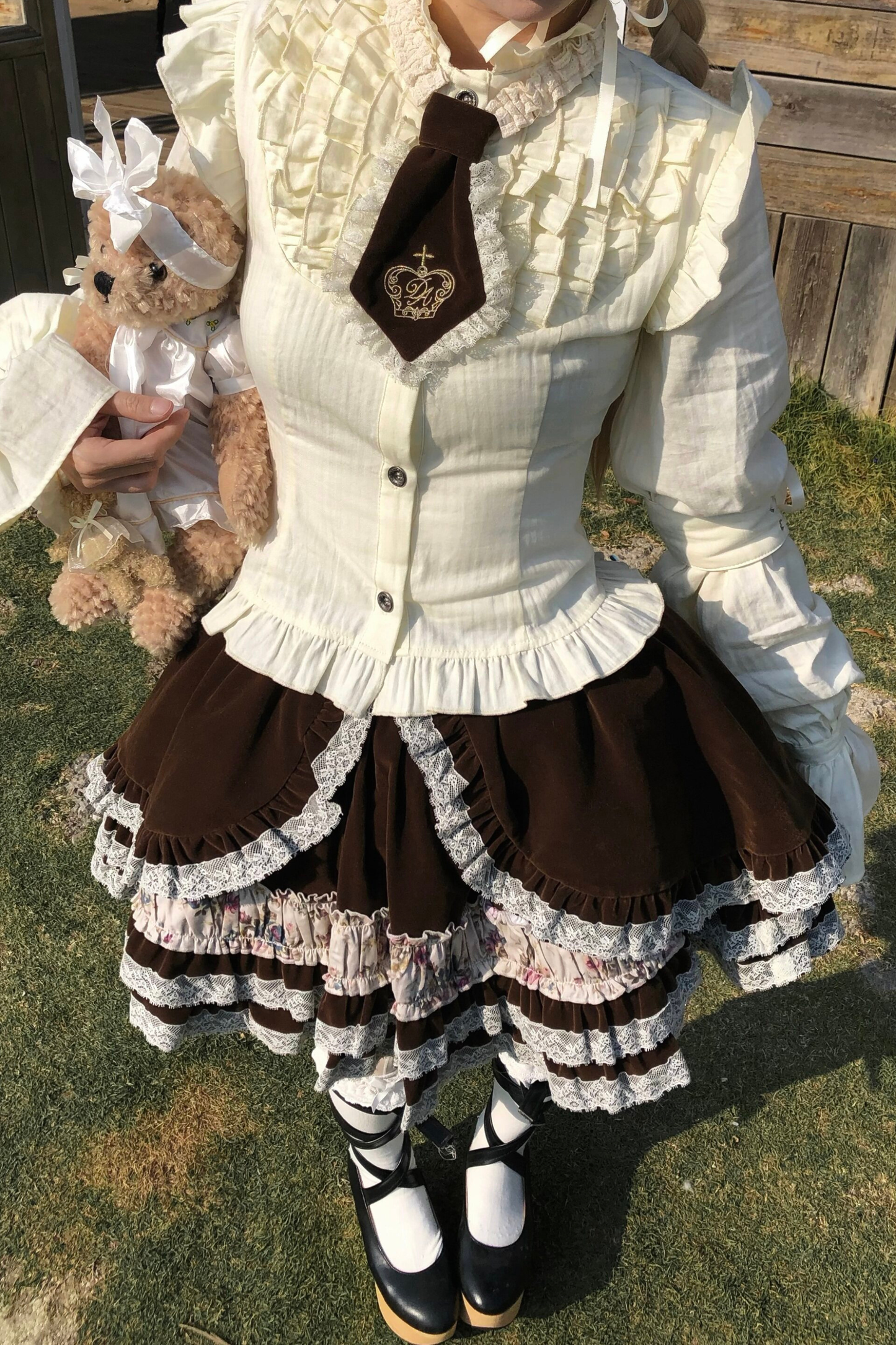 レースフリルパフスリーブブラウス