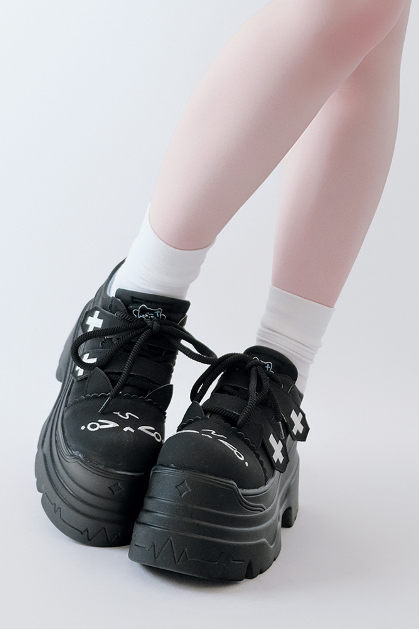 [Angel Neighborhood👼] Subculture cross thick-soled shoes