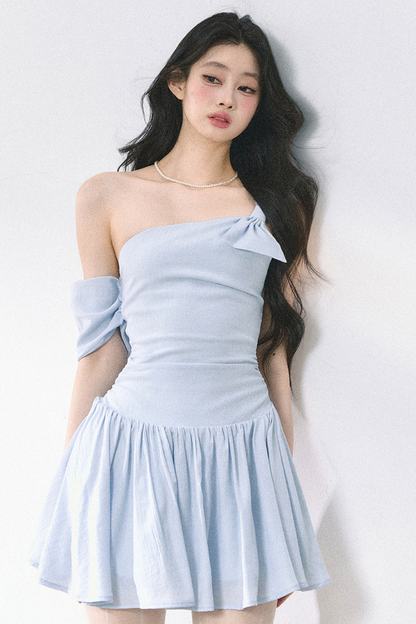 Sweet girly off-the-shoulder dress