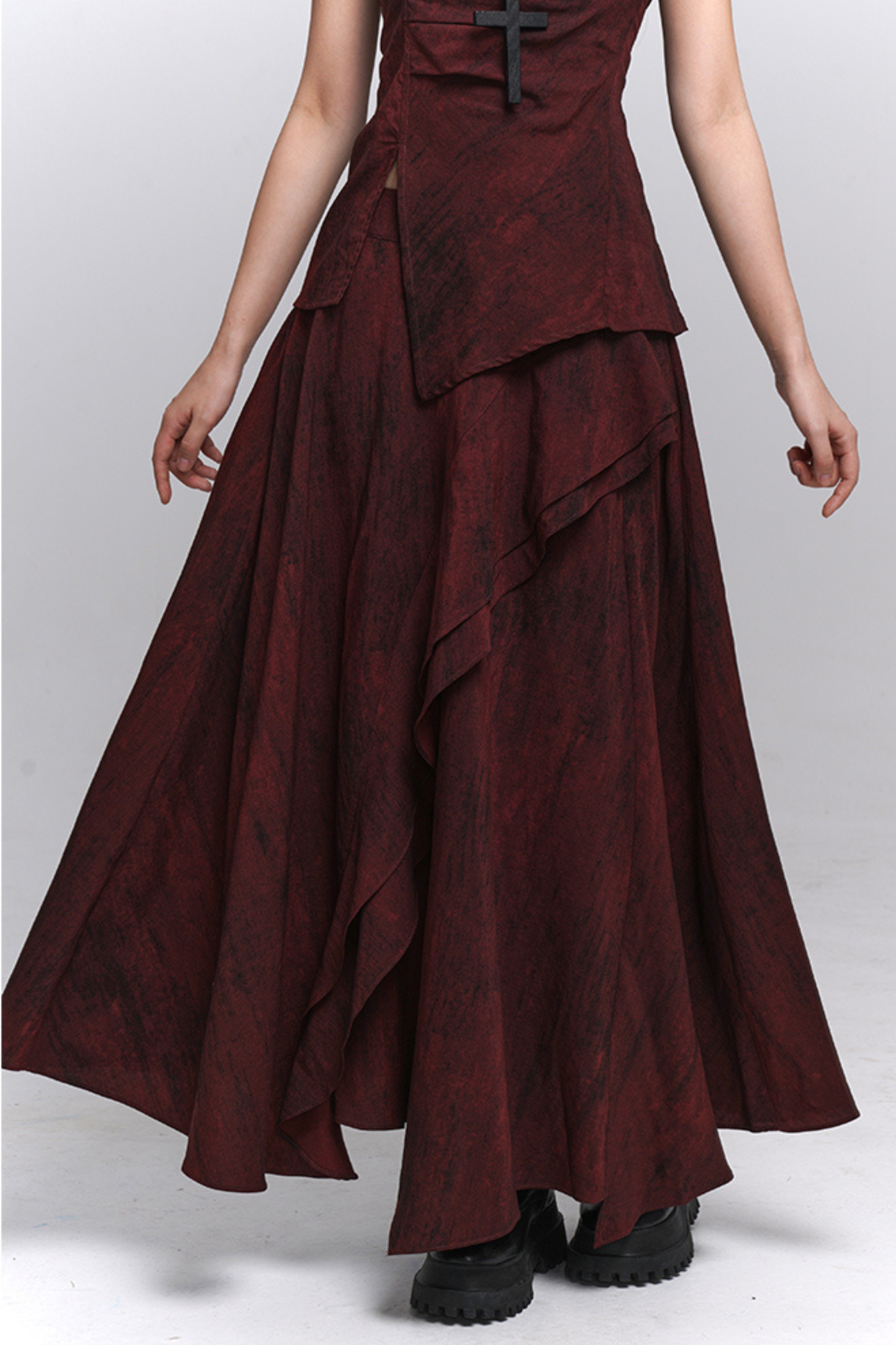 ダークレッドバンドゥ＋ロングスカート