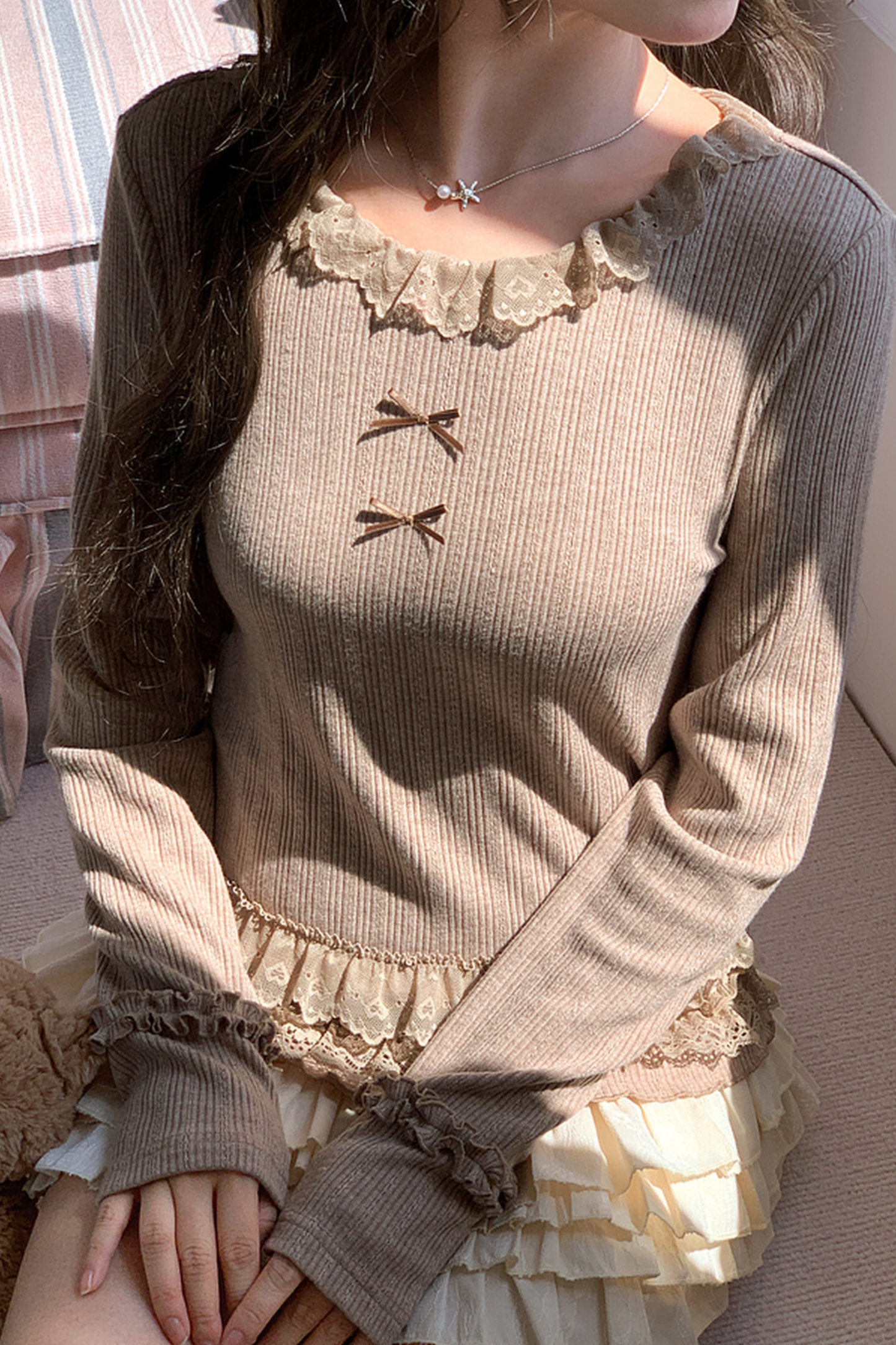 リボンフリルトリムトップス