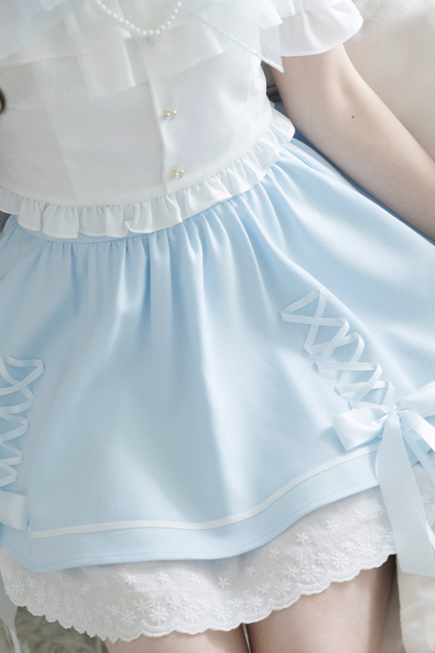 Lace short off-the-shoulder shirt + lace-up skirt