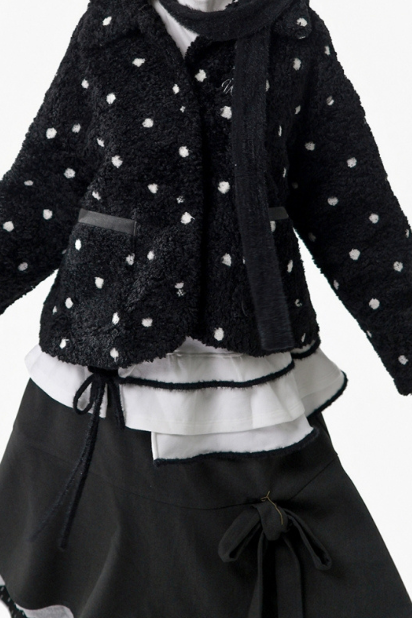 ポルカドットウィンターフリースジャケット+ベスト+トップス+スカートスカーフ
