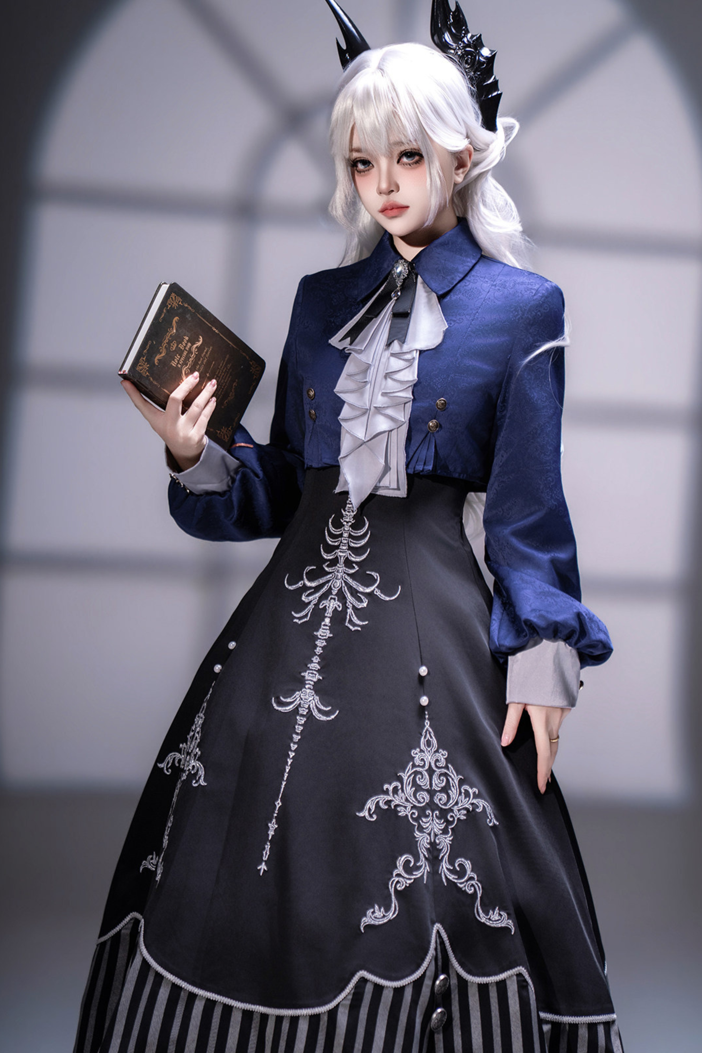 Gothic Lolita Kleid + Elegante Oberteile