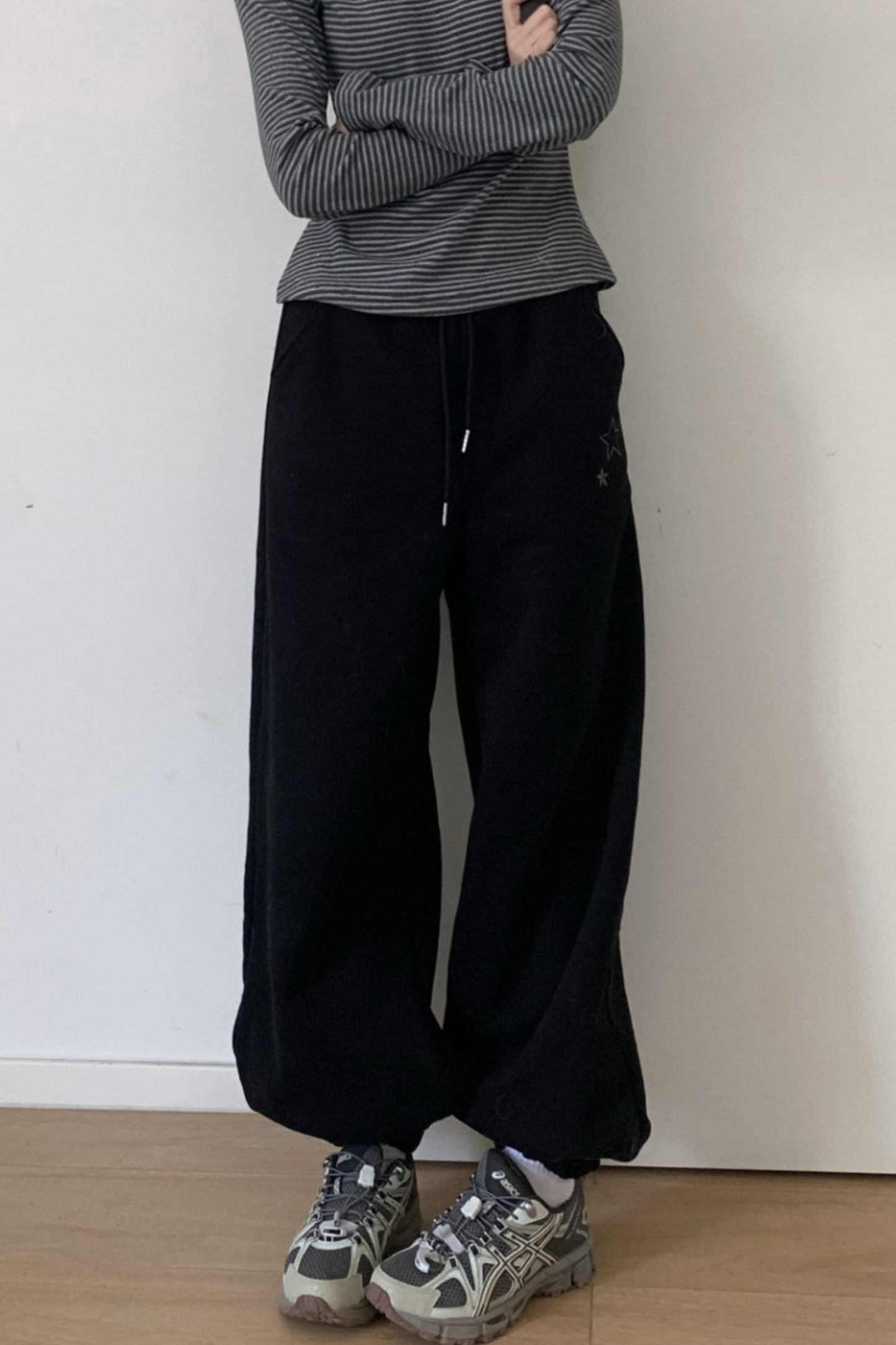 エンブロイダードスノーフレークサーマルパンツ