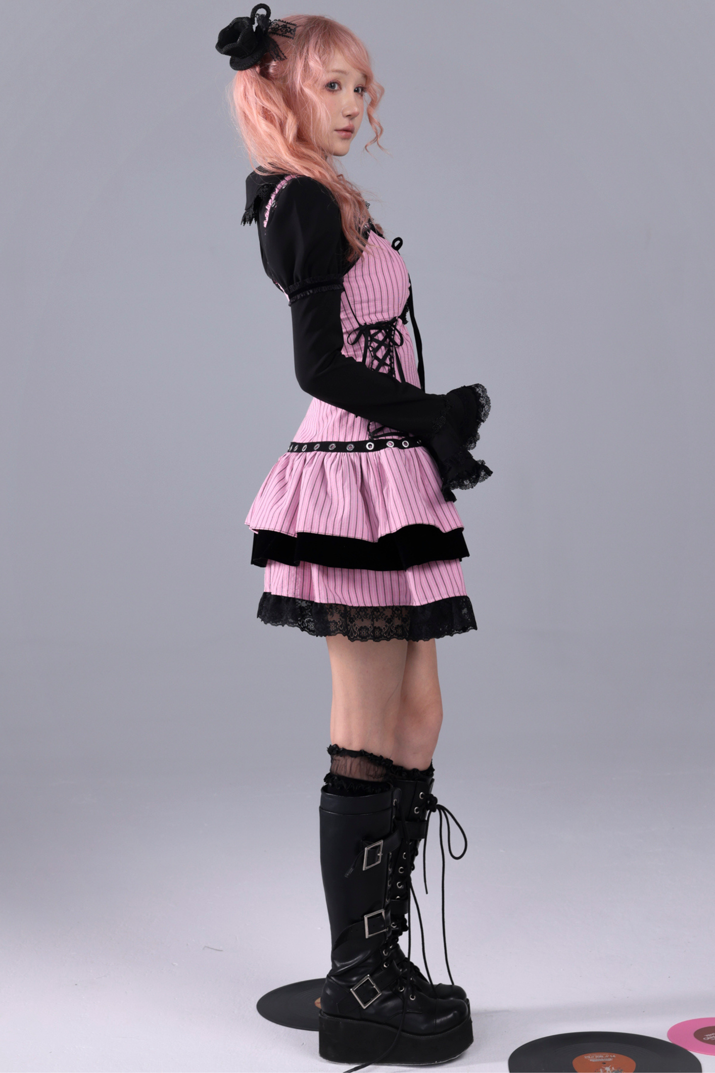 ストライプドベルベットパフォーマンスドレス