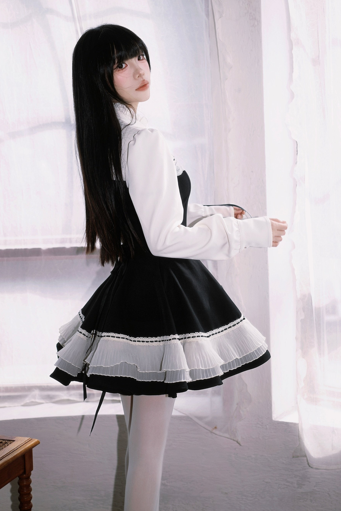 フレンチブラックシックドレス