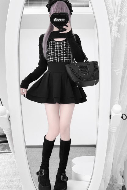 Staggered Lattice Strap Knit