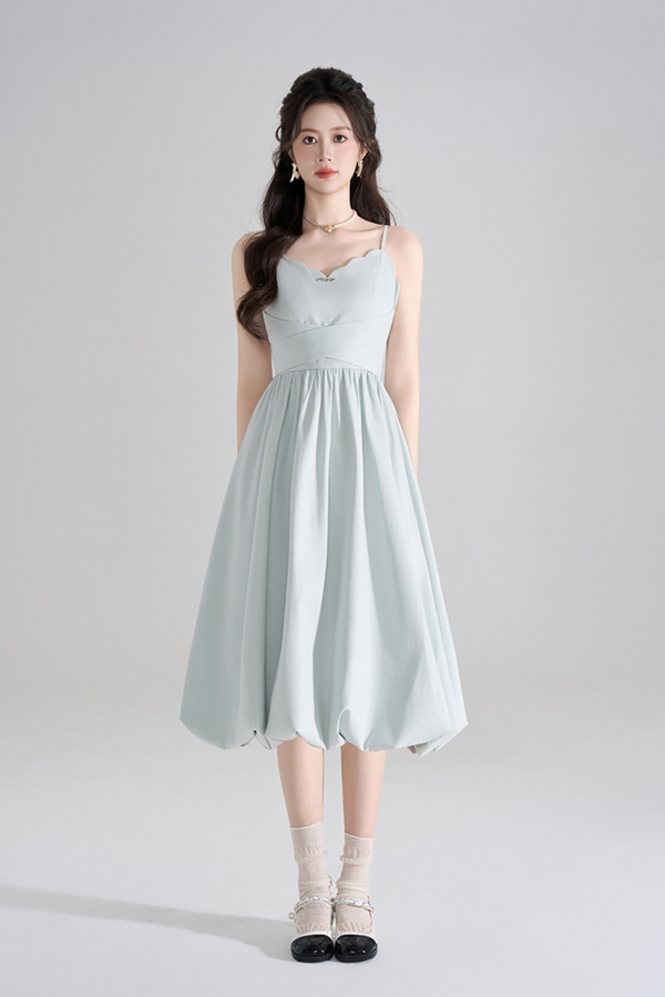 Robe dos nu bleu doux + cardigan transparent