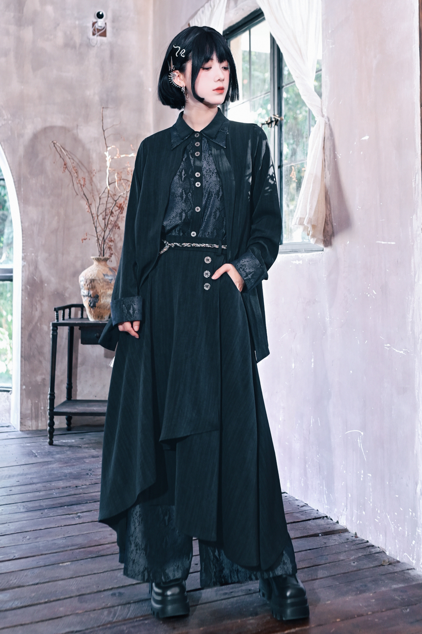 Snake design patchwork shirt