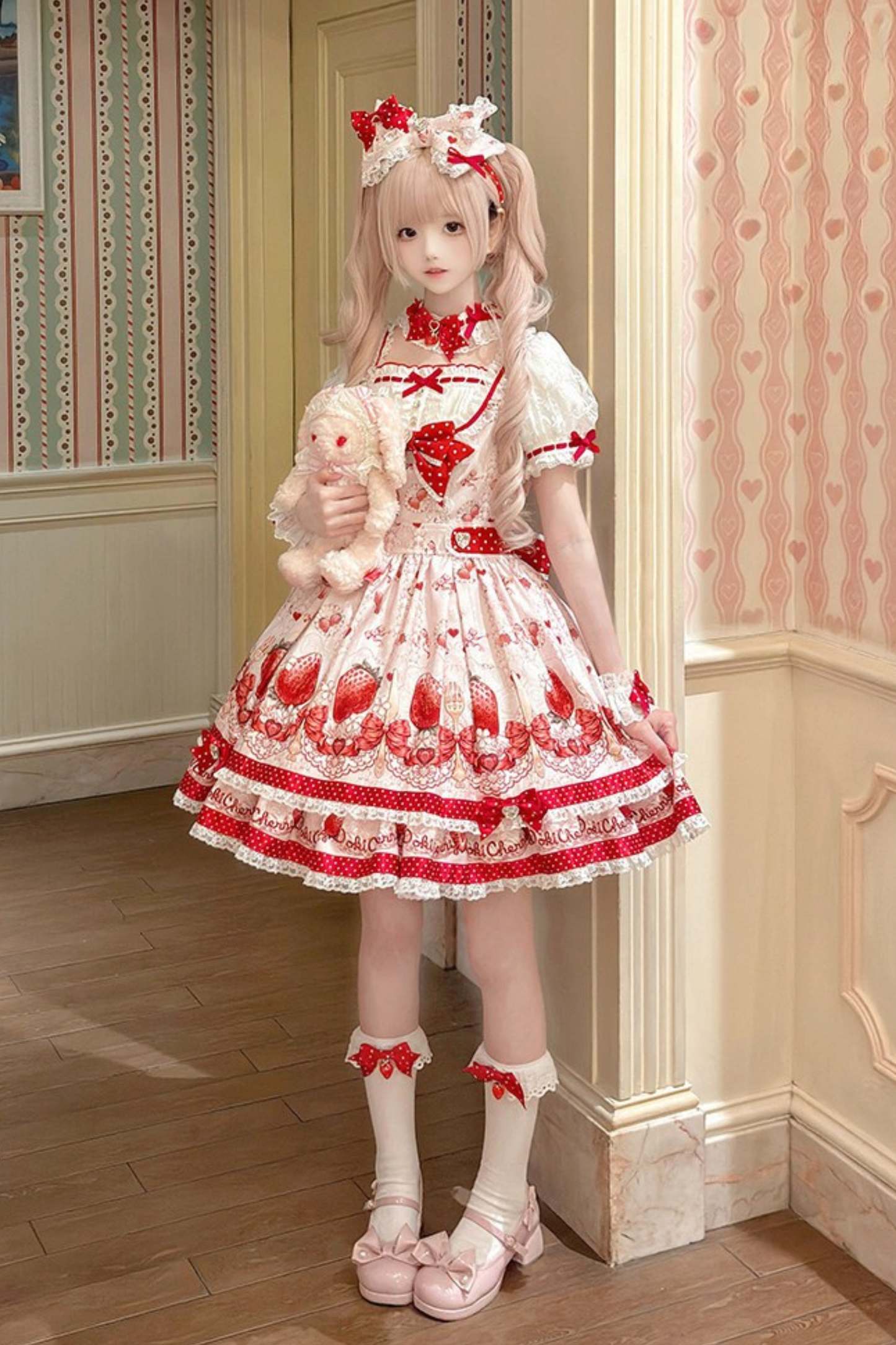 [Vorbestellung bis 3. April] Strawberry-Story-Lolita-Kleid + Accessoires