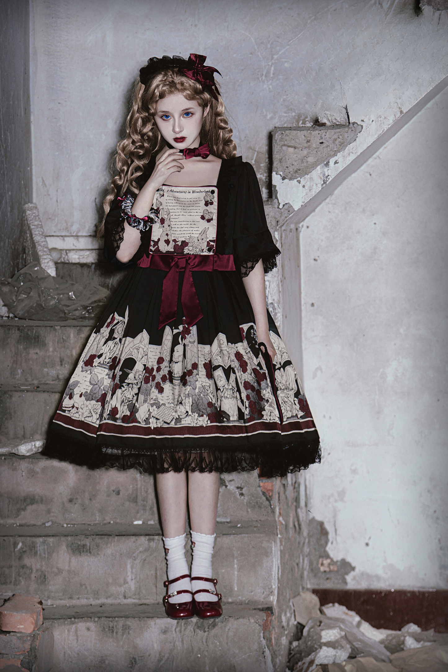 暗闇のアリスドールロリータドレス