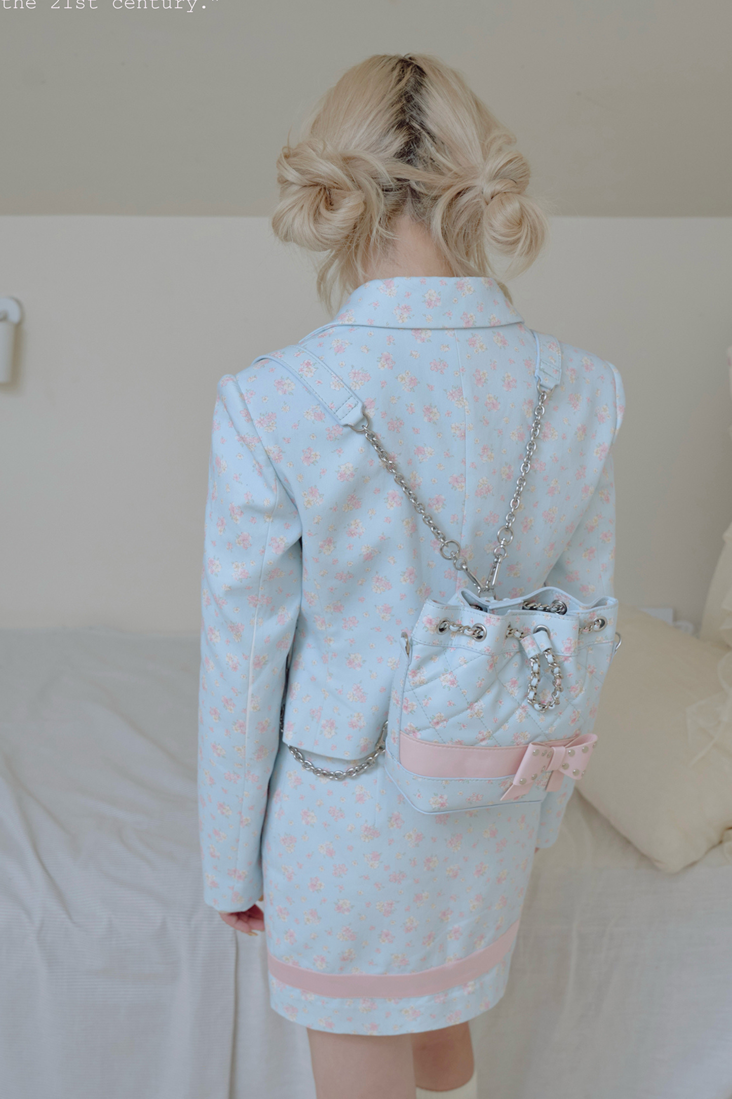 フローラルフラワーキルティングチェーンバケットバッグ