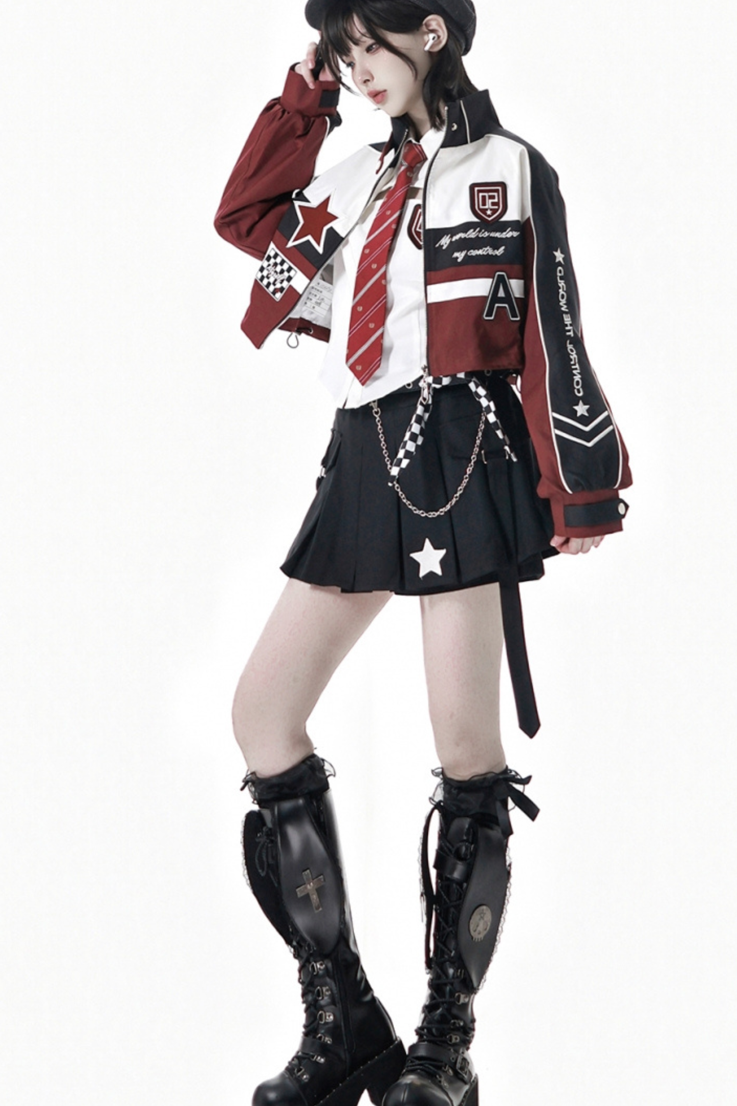 バイカージャケット+ネクタイ付きシャツ+スカート+ベルト