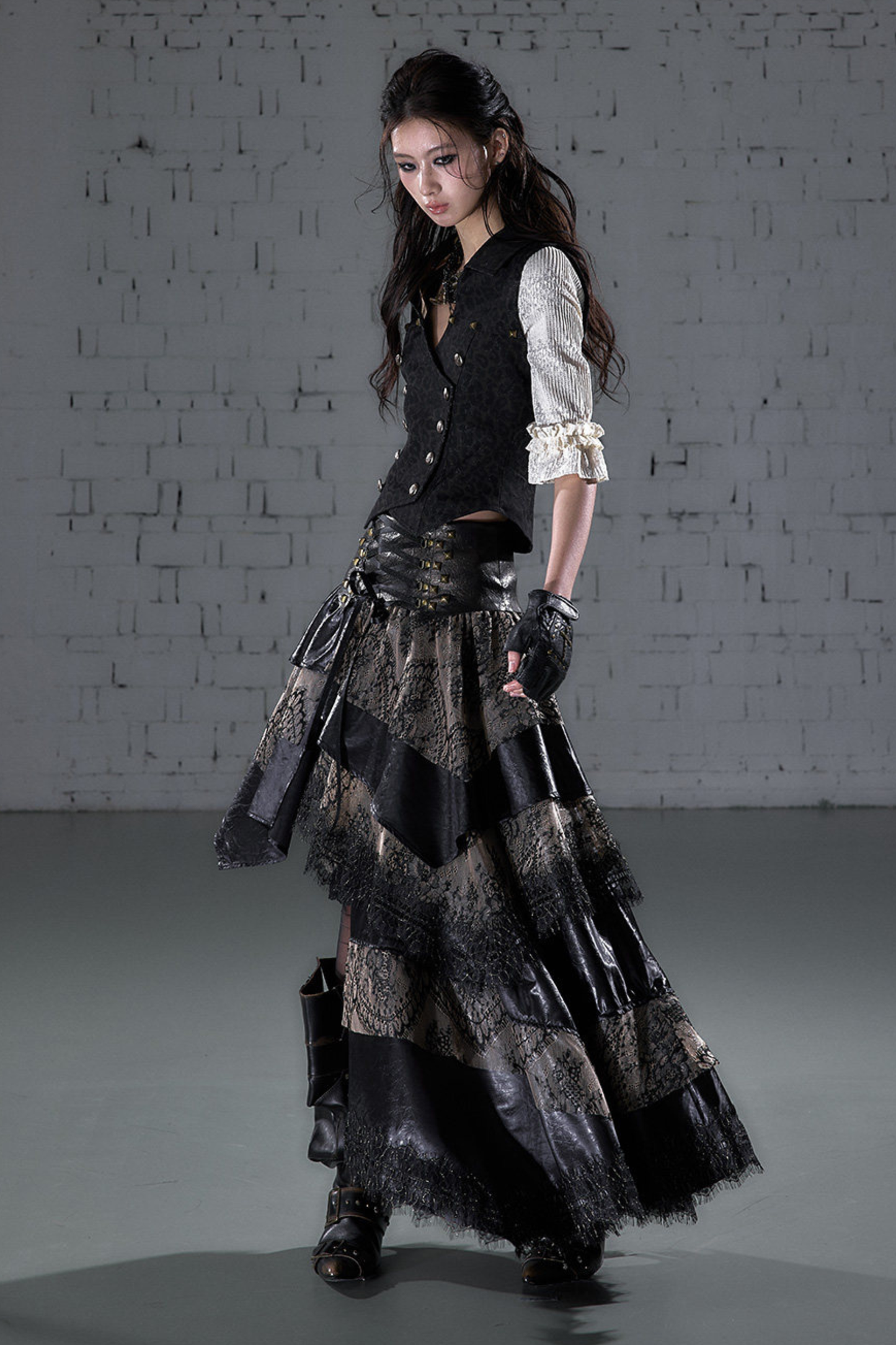 Mittelalterliches Spitzen-Patchwork-Rock