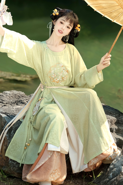 Retro Round Neck Robe China Top + Balloon Pants