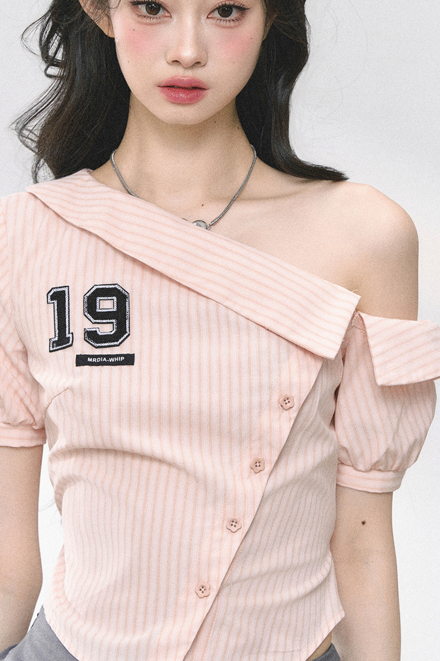 ワンショルダーロゴタイトトップス