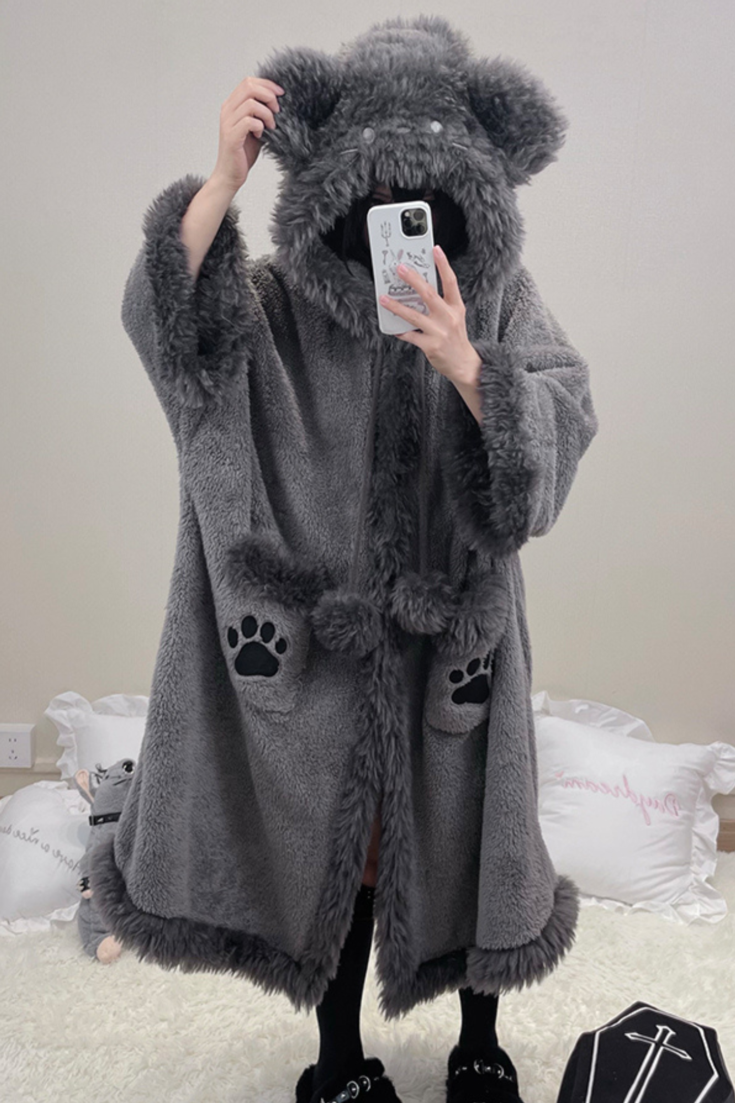 Fluffy Paw Mouse Loomwear