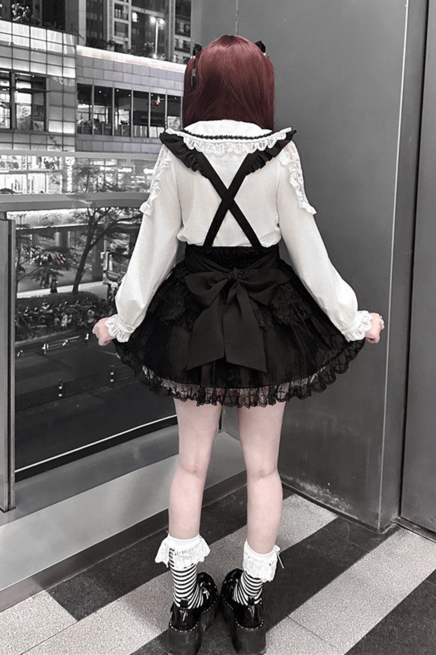 Heiliges Kreuz Flatterärmel Trägerrock + Shirt