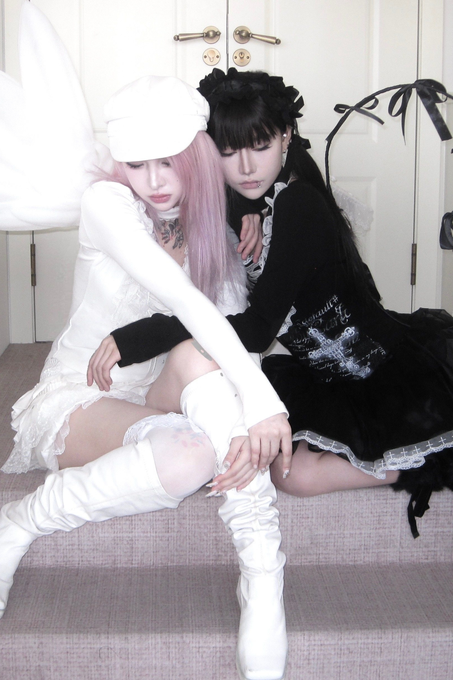 ゴシッククロスレーストップス